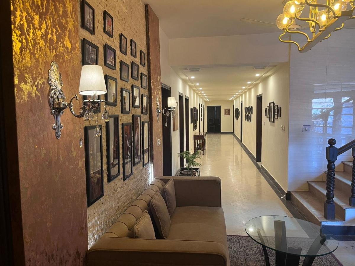 Shelton Hotel Rawalpindi Extérieur photo