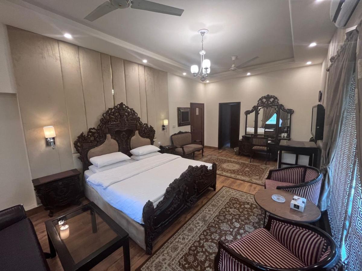 Shelton Hotel Rawalpindi Extérieur photo