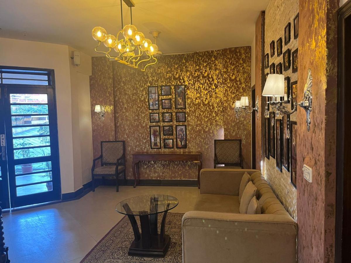 Shelton Hotel Rawalpindi Extérieur photo
