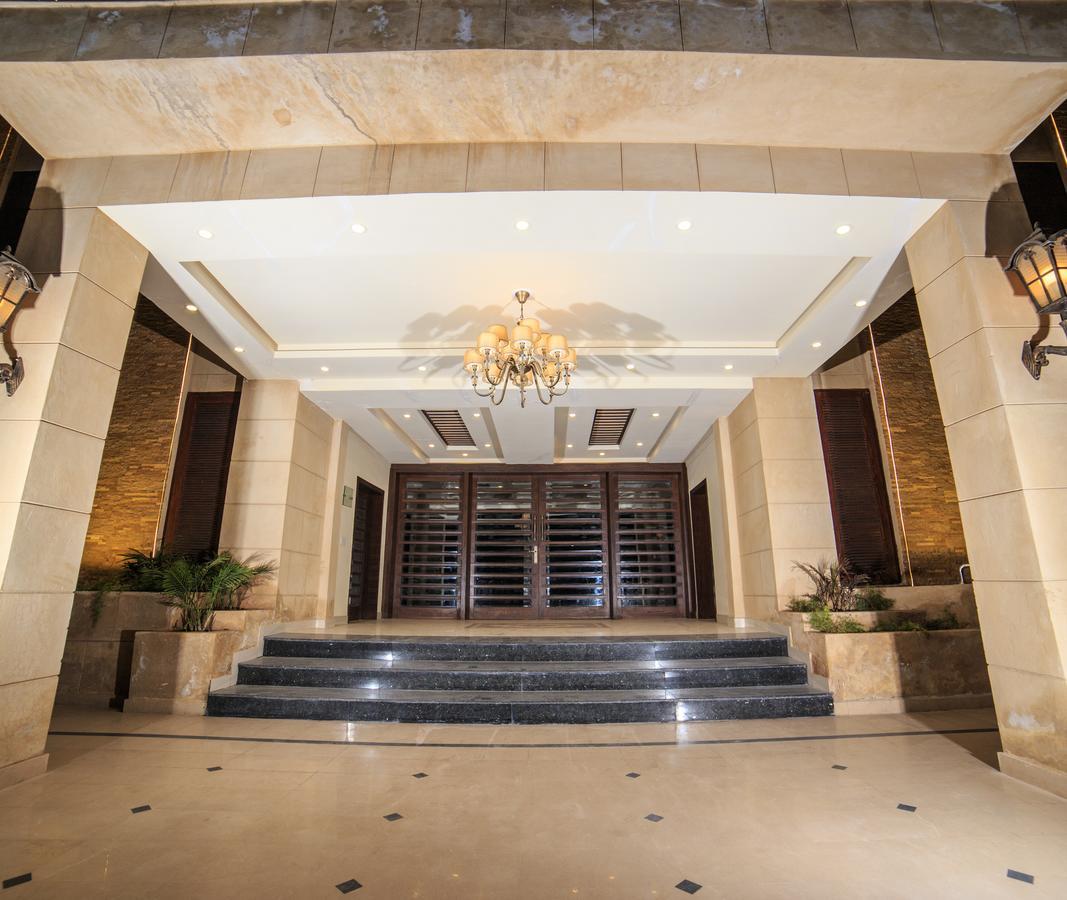 Shelton Hotel Rawalpindi Extérieur photo