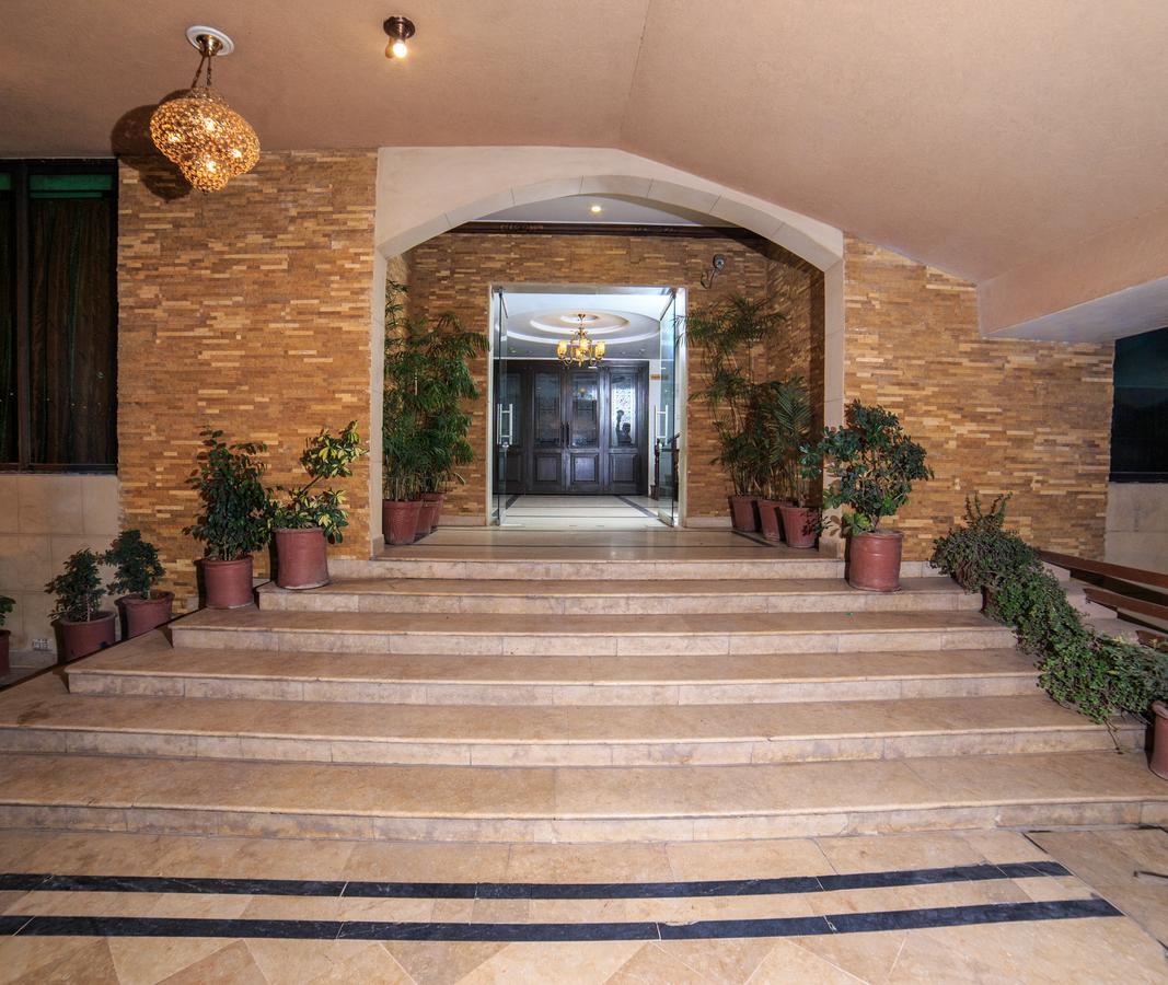 Shelton Hotel Rawalpindi Extérieur photo