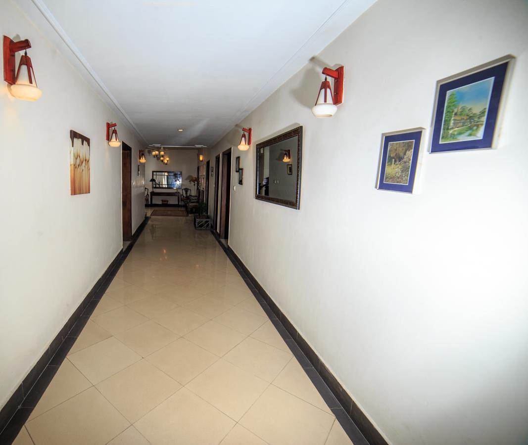 Shelton Hotel Rawalpindi Extérieur photo