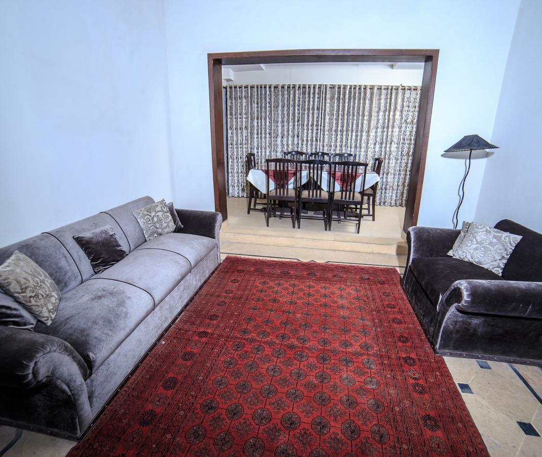 Shelton Hotel Rawalpindi Extérieur photo